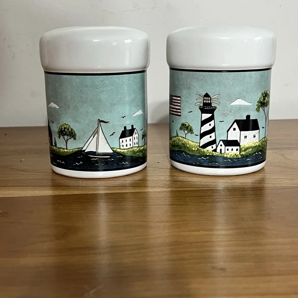 Warren Kimble Coastal Breeze 1998 Ceramic Salt & Pepper Shakers Vintage‎